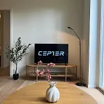 High End In Beautiful Area *