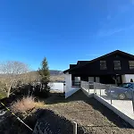 High End In Beautiful Area *