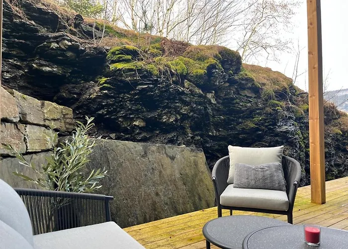 High End In Beautiful Area Apartman *