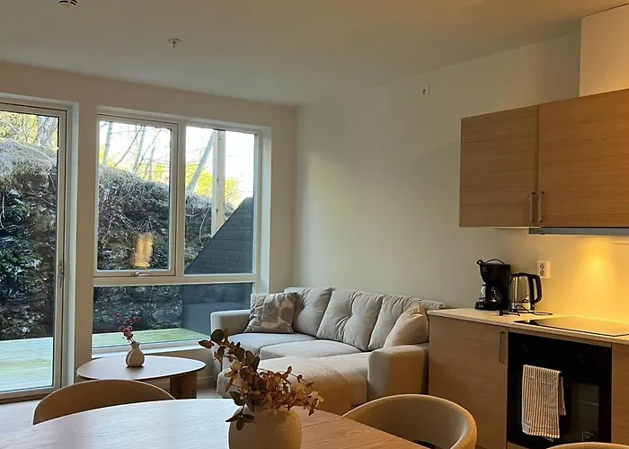 High End In Beautiful Area Apartman